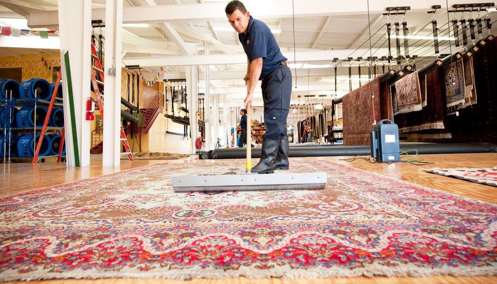 How to make your own rug cleaning solution