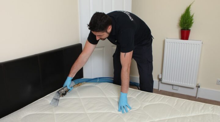 Mattress deep cleaning service