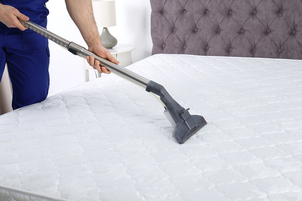 Steam cleaning a Mattress