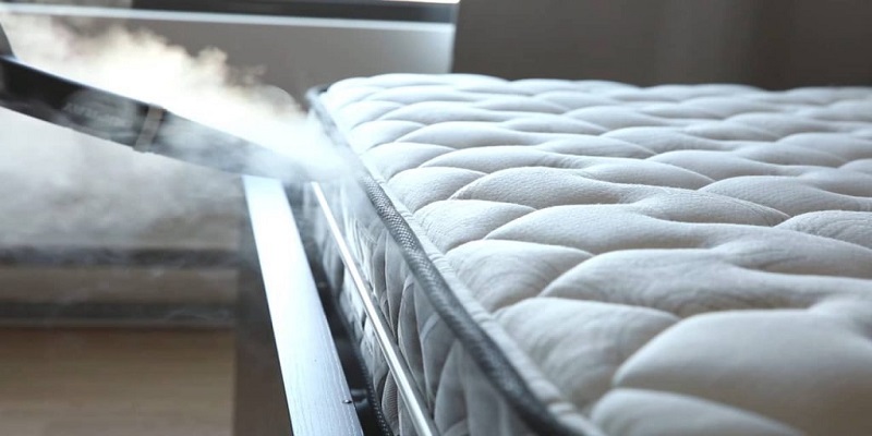 Steam cleaning a Mattress